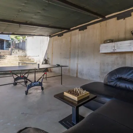 Palm Garden 아파트 브르사르