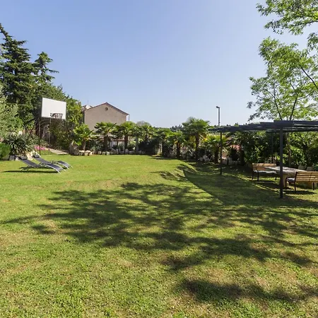 Palm Garden Apartman *