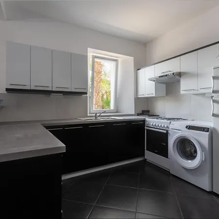 Apartment Palm Garden Vrsar