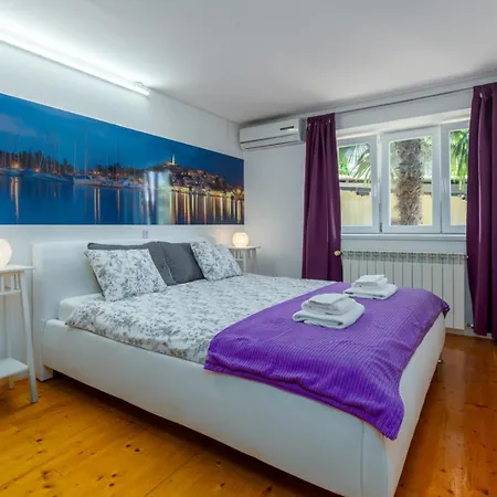 Palm Garden Apartment Vrsar
