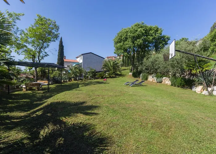 Διαμέρισμα Palm Garden *